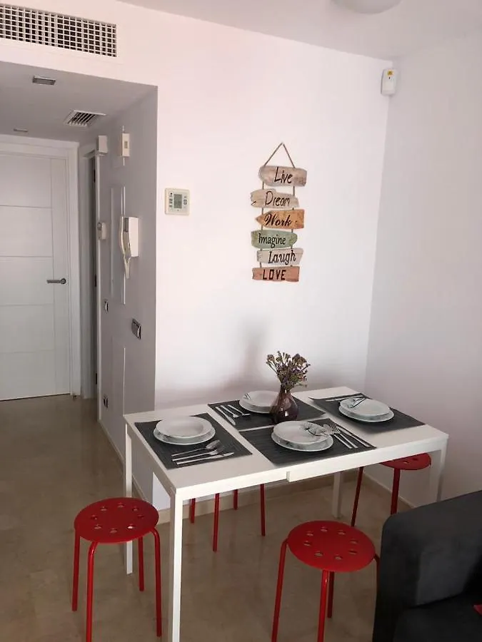 Apartamento recién reformado a 300 metros de la playa, Benalmádena Apartamento España